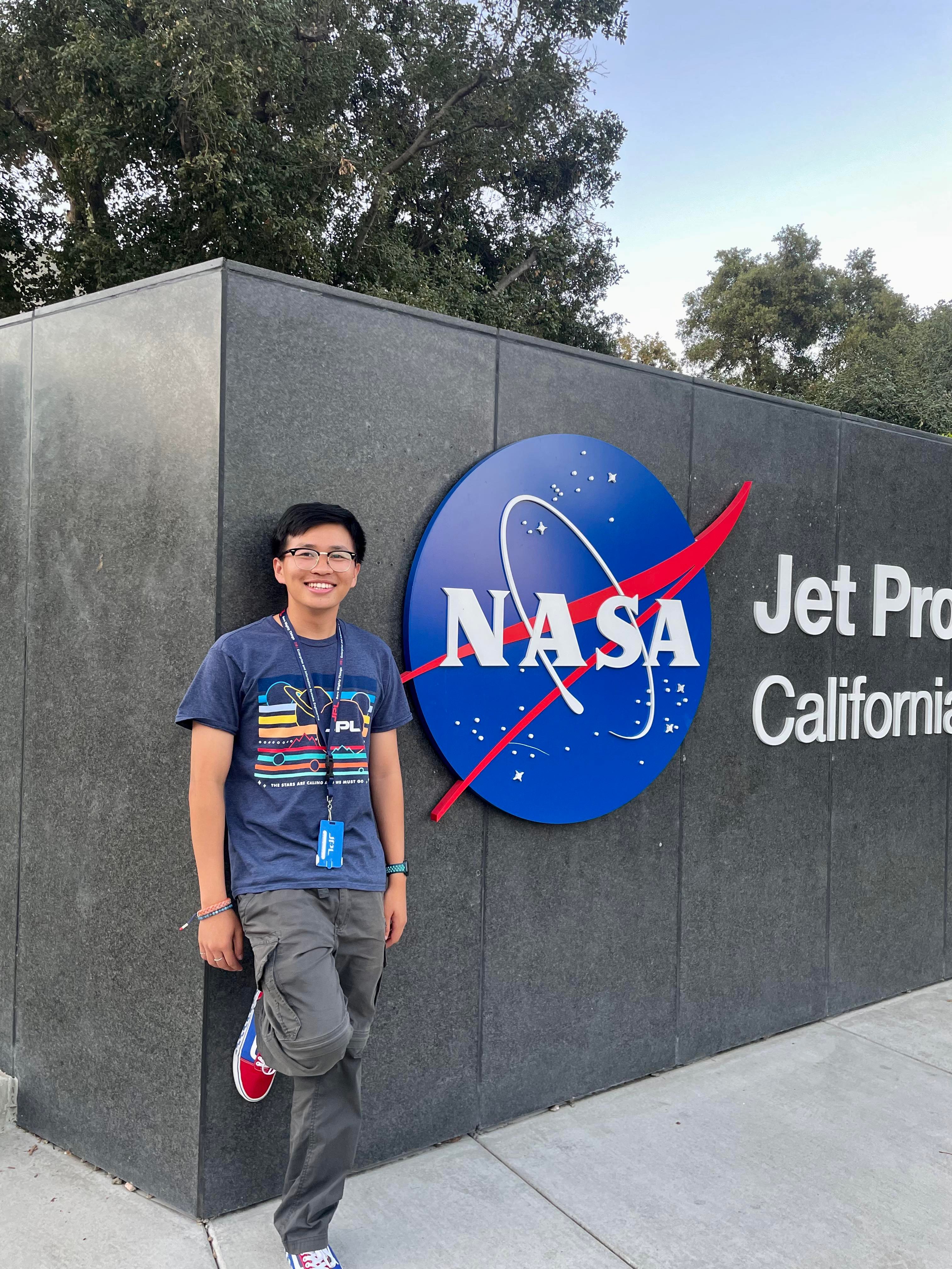 Philip in front of the NASA JPL sign